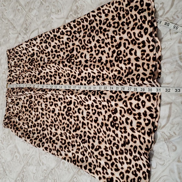 By Together Collection Leopard Print Midi Skirt Size M - Picture 7 of 9